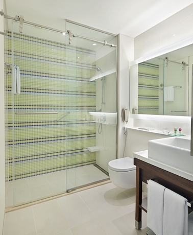 Imagen de la habitación del Hotel Hyatt Place Dubai Baniyas Square. Foto 10