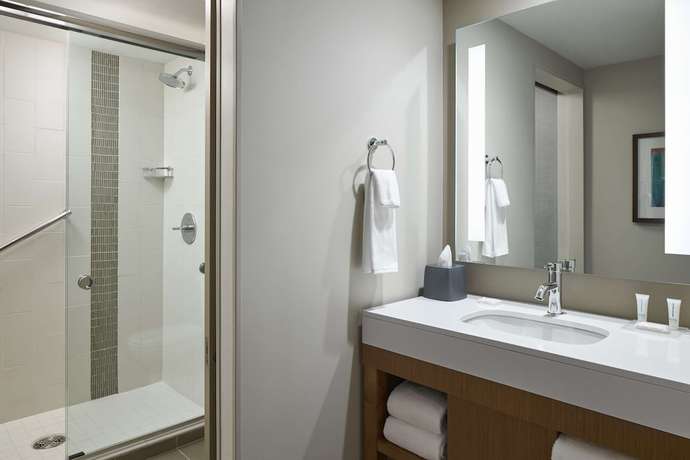 Imagen de la habitación del Hotel Hyatt Place Evansville. Foto 6