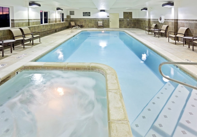 Imagen de la piscina del Hotel Hyatt Place Fairbanks. Foto 18