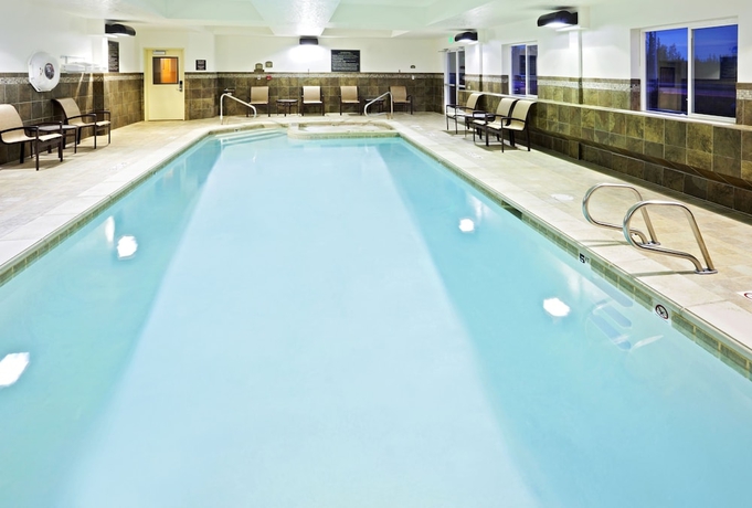 Imagen de la piscina del Hotel Hyatt Place Fairbanks. Foto 19