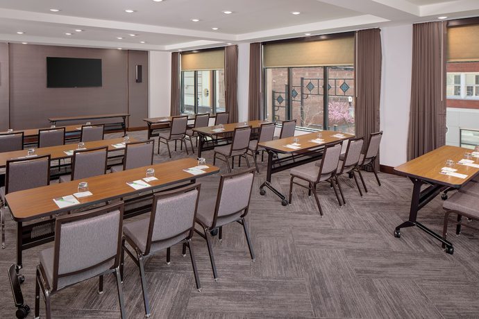Imagen de los interiores del Hotel Hyatt Place Florence Downtown. Foto 14