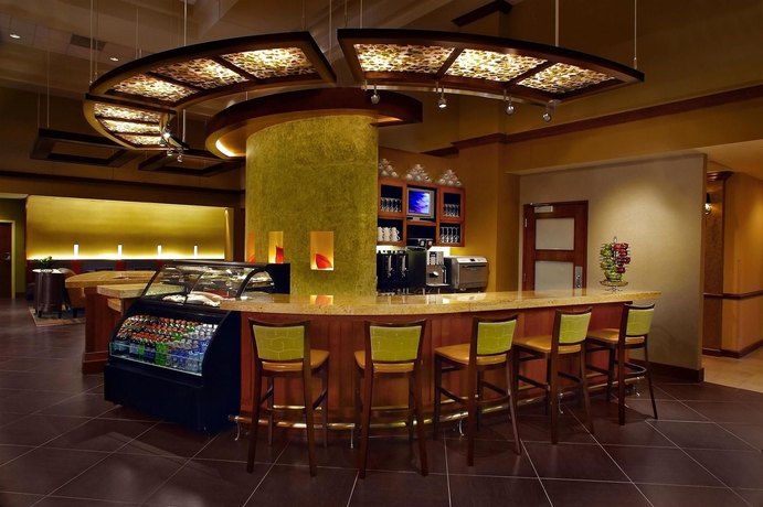 Imagen del bar/restaurante del Hotel Hyatt Place Fort Lauderdale Cruise Port & Convention Center. Foto 4