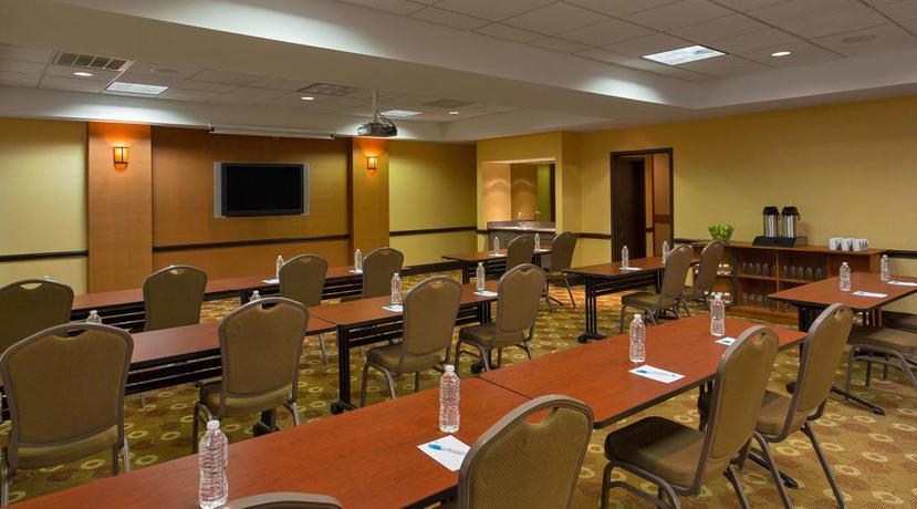 Imagen de los interiores del Hotel Hyatt Place Fort Wayne - Northwest. Foto 7