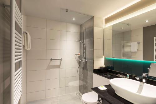 Imagen de la habitación del Hotel Hyatt Place Frankfurt Airport. Foto 19