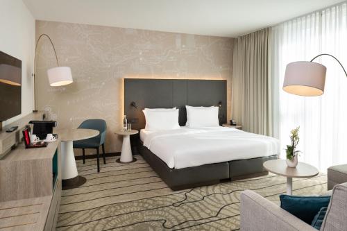 Imagen de la habitación del Hotel Hyatt Place Frankfurt Airport. Foto 20