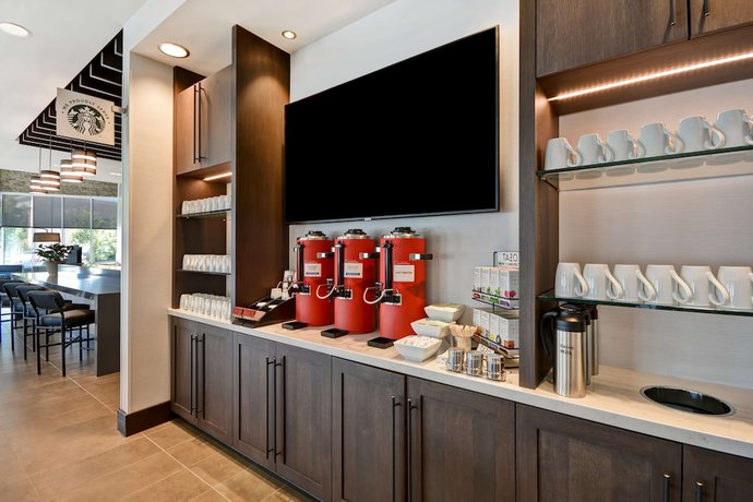 Imagen de los interiores del Hotel Hyatt Place Fresno. Foto 16