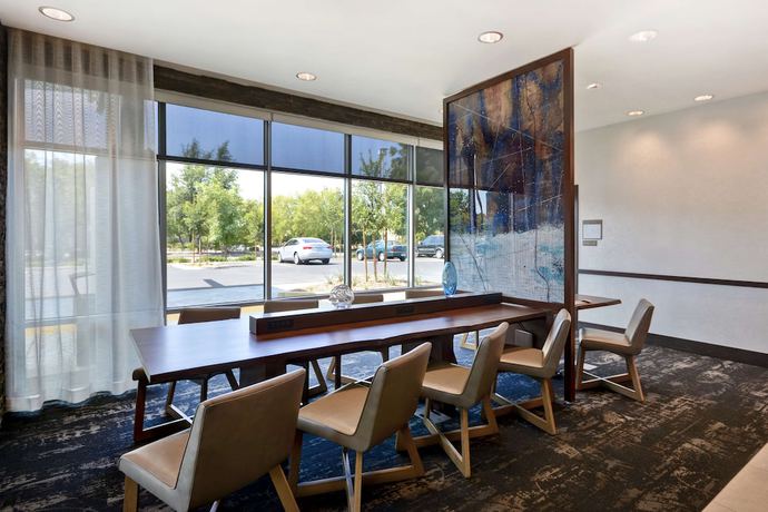 Imagen de los interiores del Hotel Hyatt Place Fresno. Foto 17