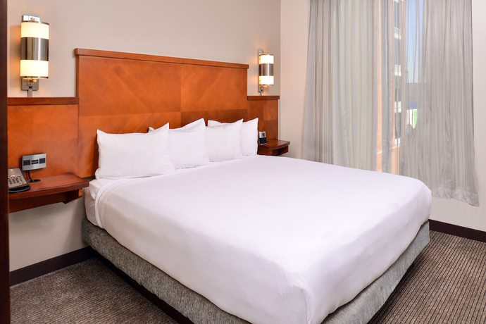 Imagen de la habitación del Hotel Hyatt Place Garden City. Foto 6