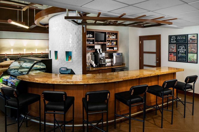 Imagen del bar/restaurante del Hotel Hyatt Place Greenville/Haywood. Foto 2