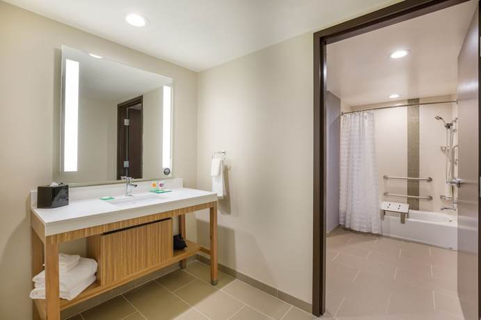 Imagen de la habitación del Hotel Hyatt Place Hampton Convention Center. Foto 6