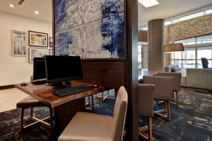 Imagen de los interiores del Hotel Hyatt Place Huntsville/ Research Park/ Redstone. Foto 17