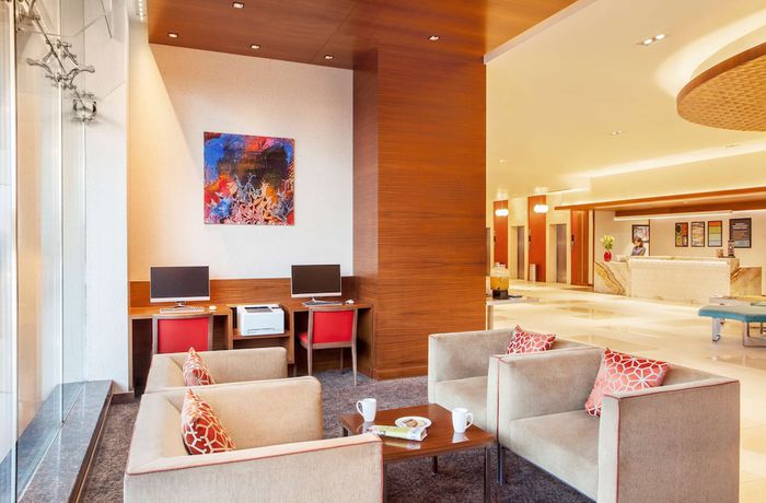 Imagen de los interiores del Hotel Hyatt Place Hyderabad Banjara Hills. Foto 16