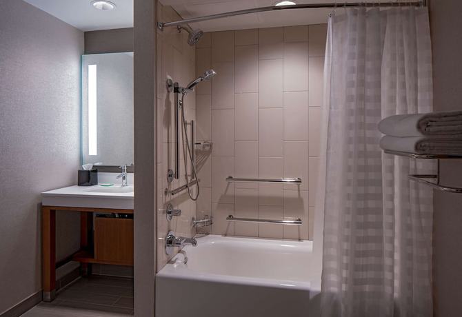 Imagen de la habitación del Hotel Hyatt Place Indianapolis Downtown. Foto 1
