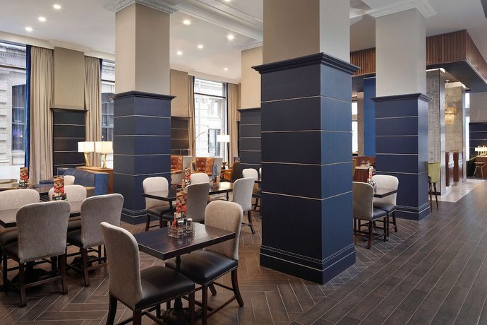 Imagen del bar/restaurante del Hotel Hyatt Place Knoxville Downtown. Foto 2