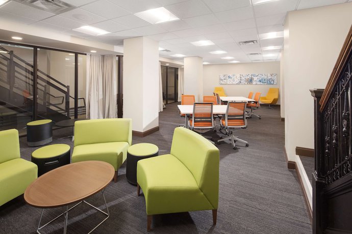 Imagen de los interiores del Hotel Hyatt Place Knoxville Downtown. Foto 18