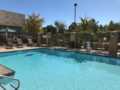 Imagen de la piscina del Hotel Hyatt Place Lakeland Center. Foto 10