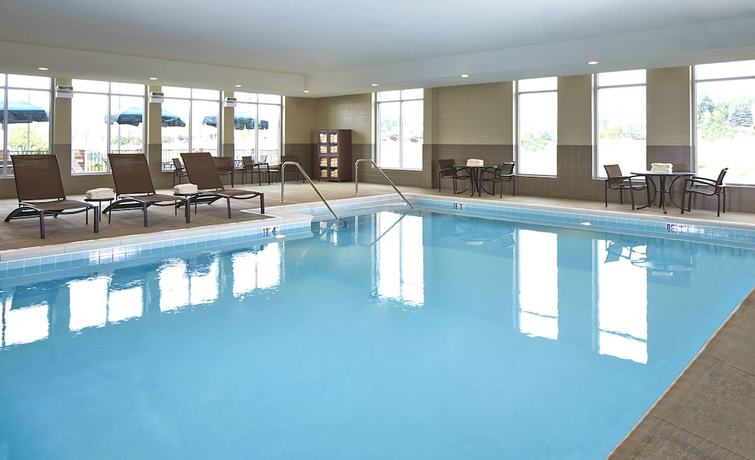 Imagen de la piscina del Hotel Hyatt Place Lansing - East. Foto 19