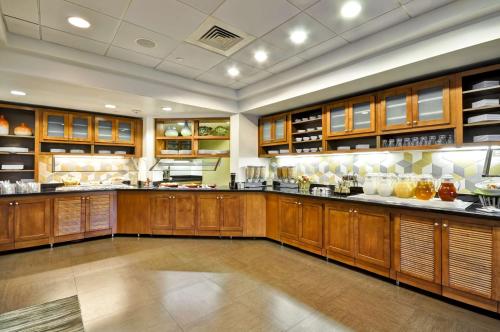 Imagen del bar/restaurante del Hotel Hyatt Place Las Vegas. Foto 4