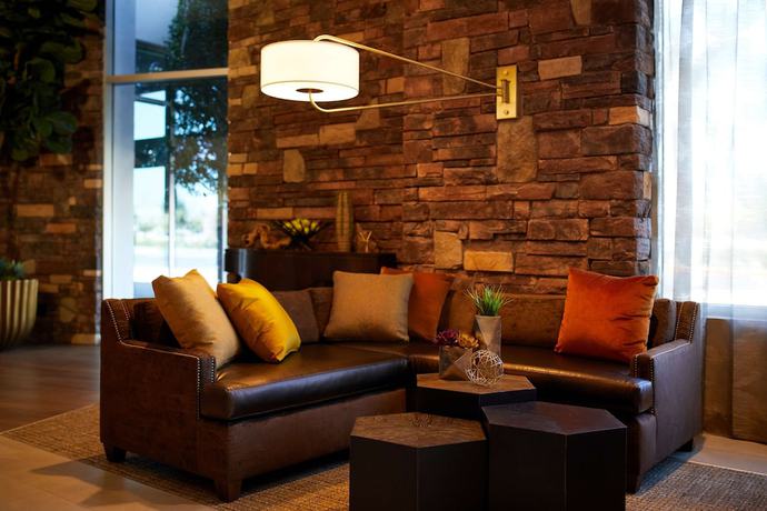 Imagen de los interiores del Hotel Hyatt Place Las Vegas at Silverton Village. Foto 14