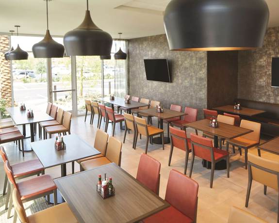 Imagen de los interiores del Hotel Hyatt Place Las Vegas at Silverton Village. Foto 18