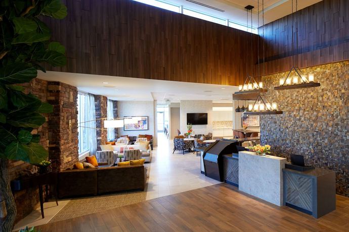 Imagen de los interiores del Hotel Hyatt Place Las Vegas at Silverton Village. Foto 19