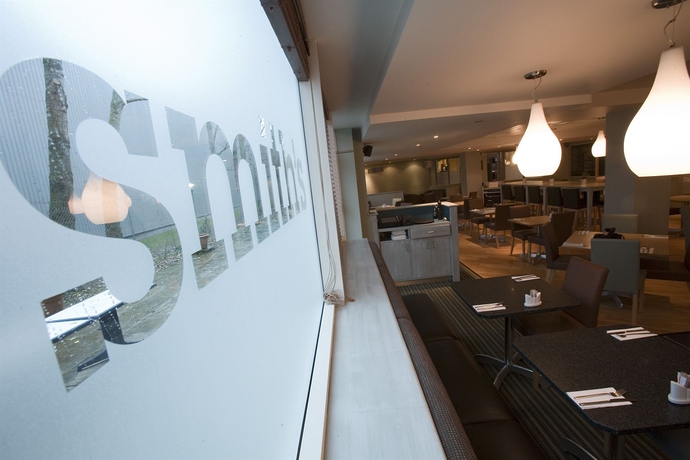 Imagen del bar/restaurante del Hotel Hyatt Place London Heathrow Airport. Foto 5