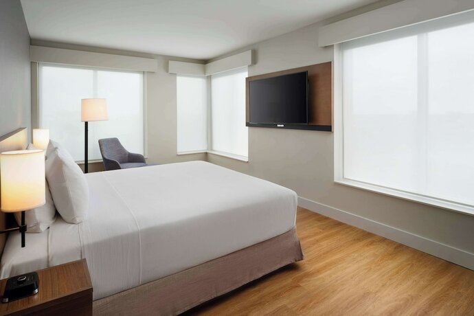 Imagen de la habitación del Hotel Hyatt Place Melbourne Airport. Foto 14