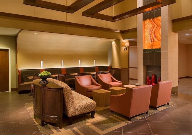 Imagen de los interiores del Hotel Hyatt Place Milwaukee Airport. Foto 17