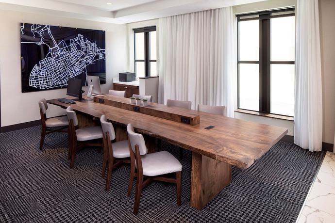 Imagen de los interiores del Hotel Hyatt Place Mount Pleasant Towne Centre. Foto 19