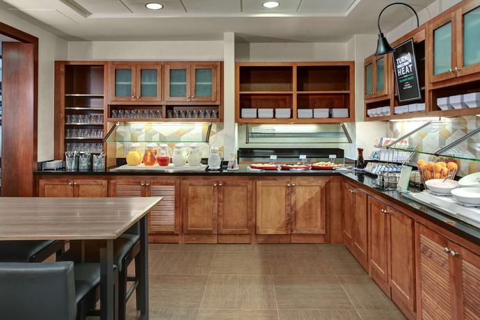 Imagen de los interiores del Hotel Hyatt Place Nashville Brentwood. Foto 18
