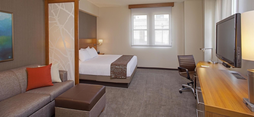 Imagen de la habitación del Hotel Hyatt Place New Orleans Convention Center. Foto 6