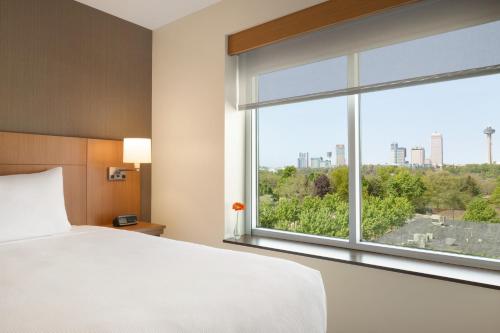 Imagen de la habitación del Hotel Hyatt Place Niagara Falls. Foto 9