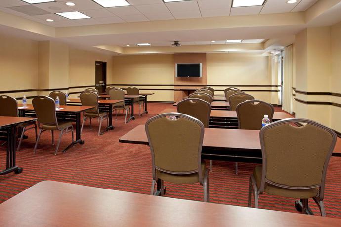 Imagen de los interiores del Hotel Hyatt Place Oklahoma City - Northwest. Foto 9