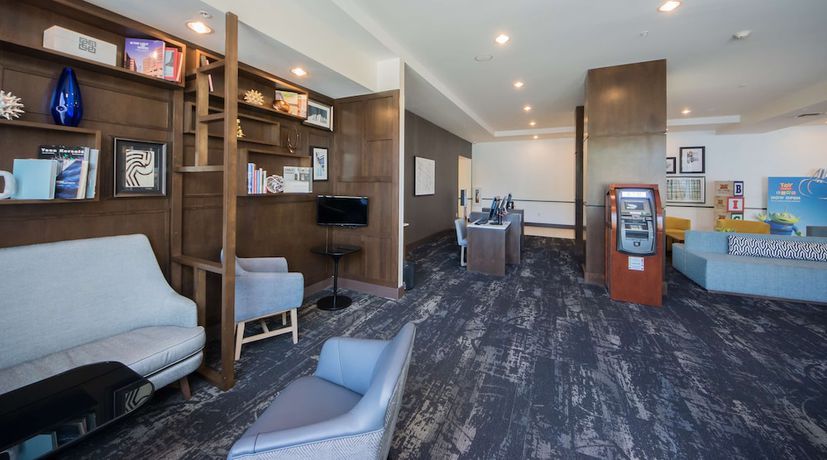 Imagen de los interiores del Hotel Hyatt Place Orlando/lake Buena Vista. Foto 17