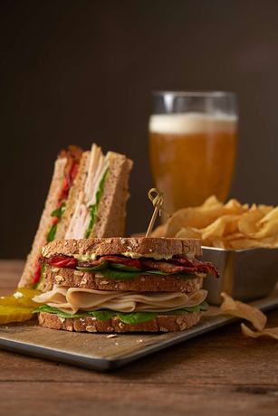 Imagen del bar/restaurante del Hotel Hyatt Place Portland Airport. Foto 5