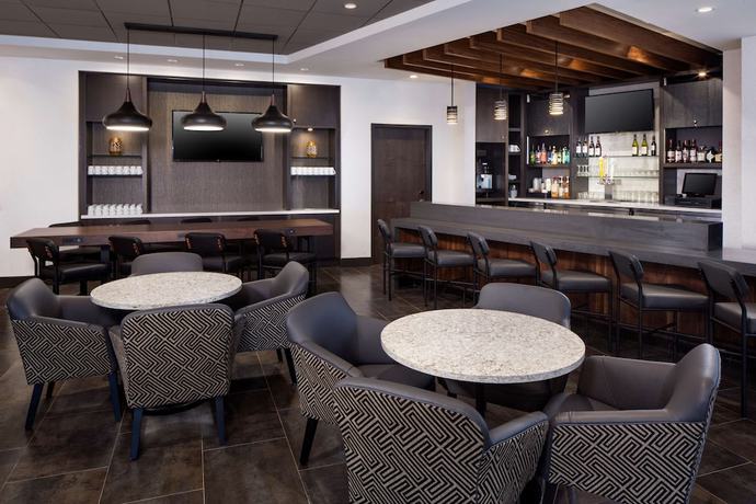 Imagen de los interiores del Hotel Hyatt Place Poughkeepsie / Hudson Valley. Foto 18