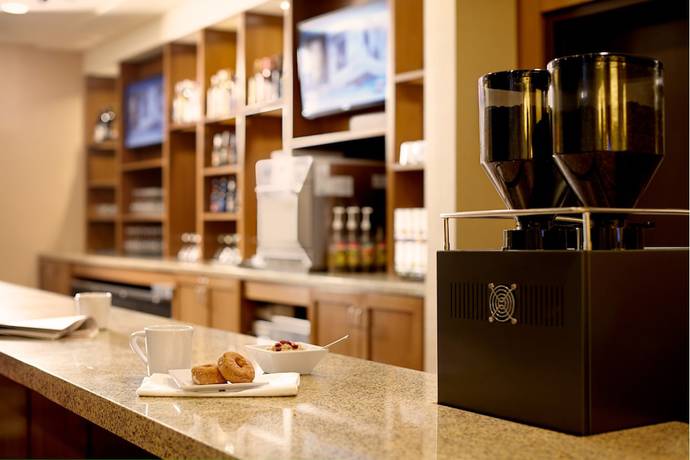 Imagen del bar/restaurante del Hotel Hyatt Place Prince George. Foto 2