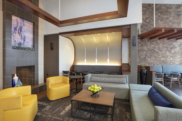 Imagen de los interiores del Hotel Hyatt Place Reno Tahoe Airport. Foto 17