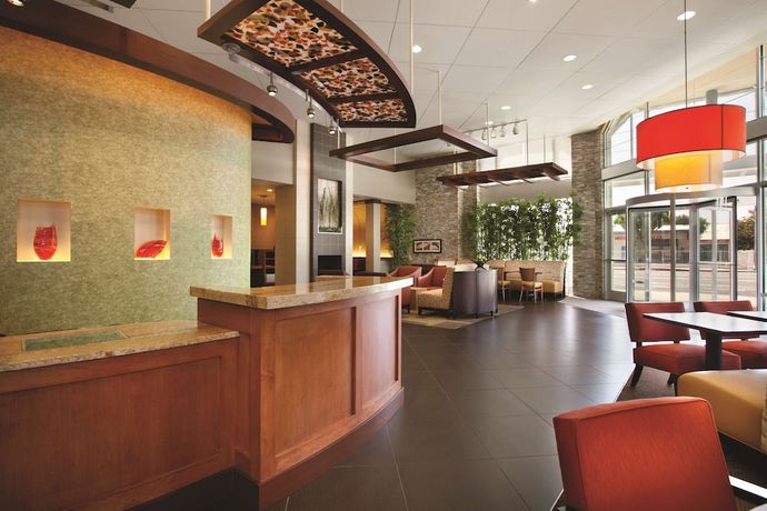 Imagen de los interiores del Hotel Hyatt Place Riverside Downtown. Foto 18