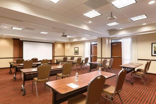 Imagen general del Hotel Hyatt Place Sacramento Roseville. Foto 4