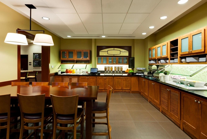 Imagen del bar/restaurante del Hotel Hyatt Place San Antonio Airport - Quarry Market. Foto 7
