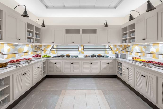 Imagen del bar/restaurante del Hotel Hyatt Place San Jose Airport. Foto 1