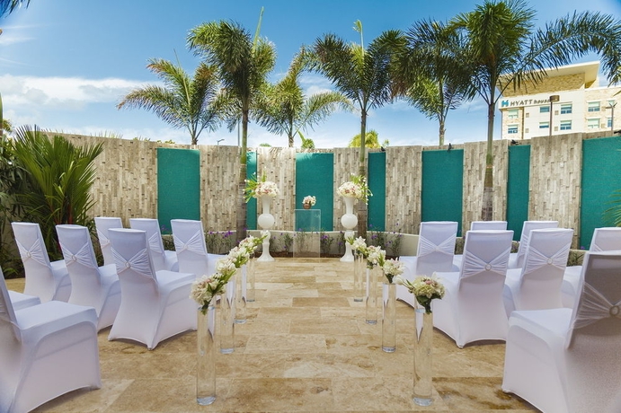 Imagen de los exteriores del Hotel Hyatt Place San Juan. Foto 7