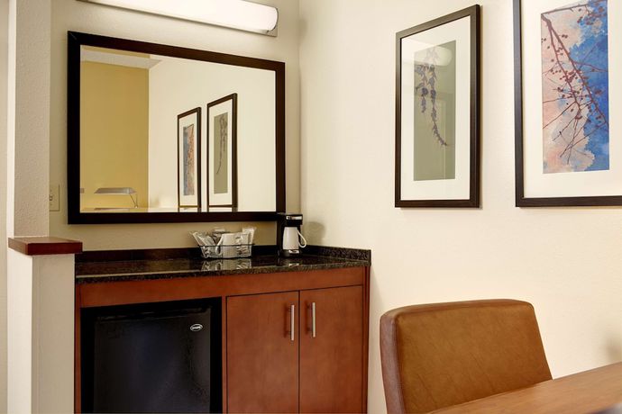 Imagen de la habitación del Hotel Hyatt Place Savannah Airport. Foto 13