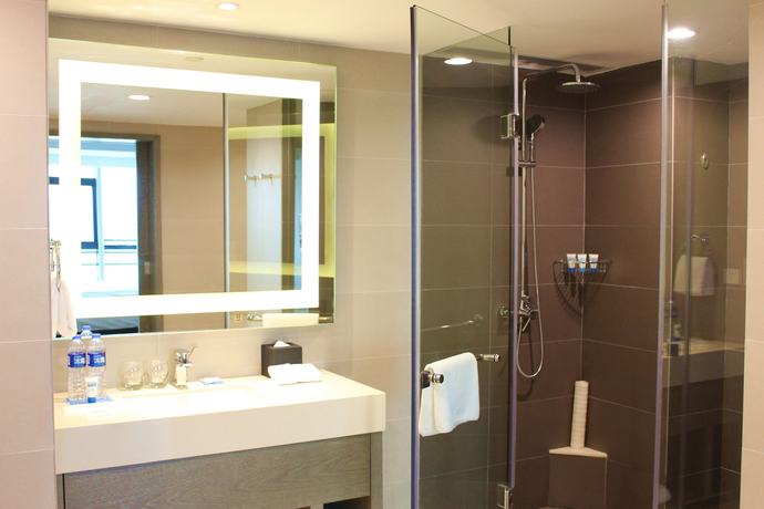 Imagen del bar/restaurante del Hotel Hyatt Place Shenzhen Airport. Foto 3