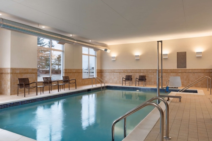 Imagen de la piscina del Hotel Hyatt Place St. Louis/chesterfield. Foto 19