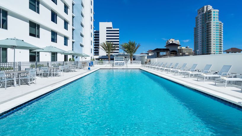 Imagen de la piscina del Hotel Hyatt Place St. Petersburg/downtown. Foto 20