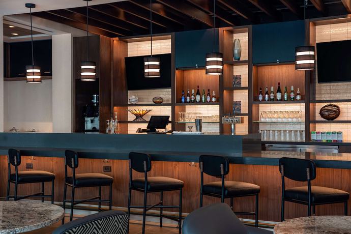 Imagen del bar/restaurante del Hotel Hyatt Place Titusville / Kennedy Space Center. Foto 4
