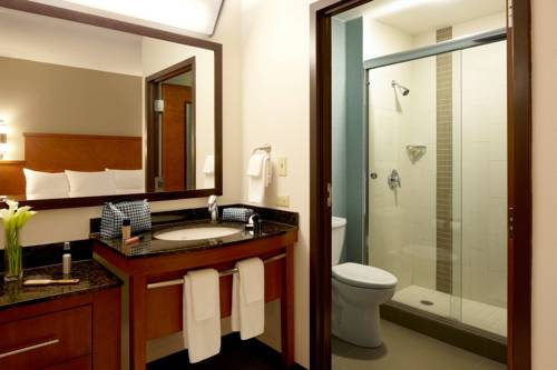 Imagen de la habitación del Hotel Hyatt Place Topeka. Foto 2