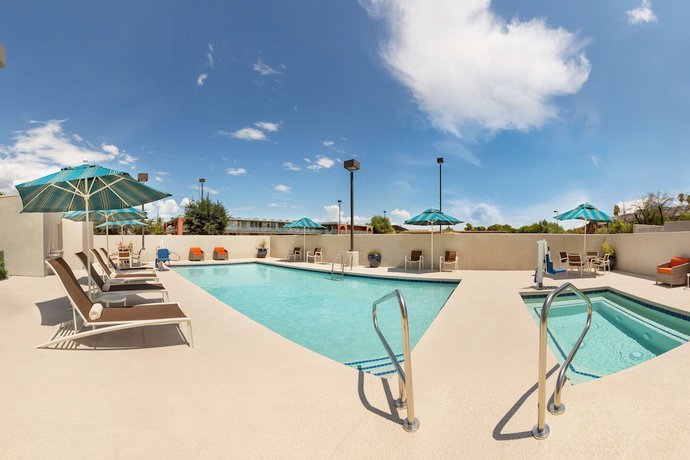 Imagen de la piscina del Hotel Hyatt Place Tucson &ndash; Central. Foto 20